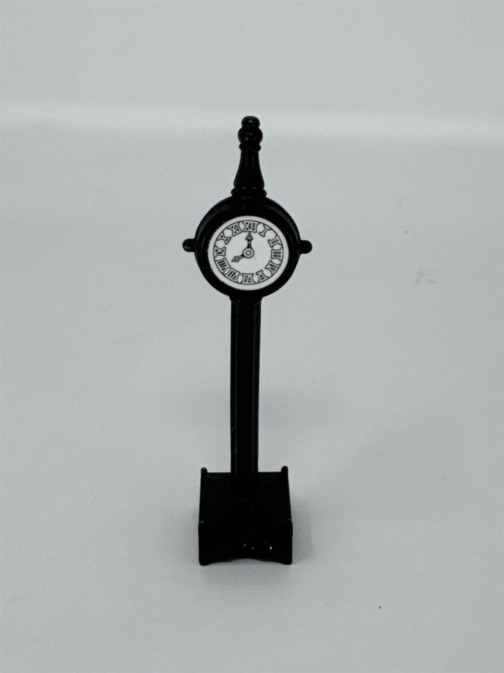 Vintage Dept 56 Town Square Clock Tower Miniature Dickens Village Taiwan