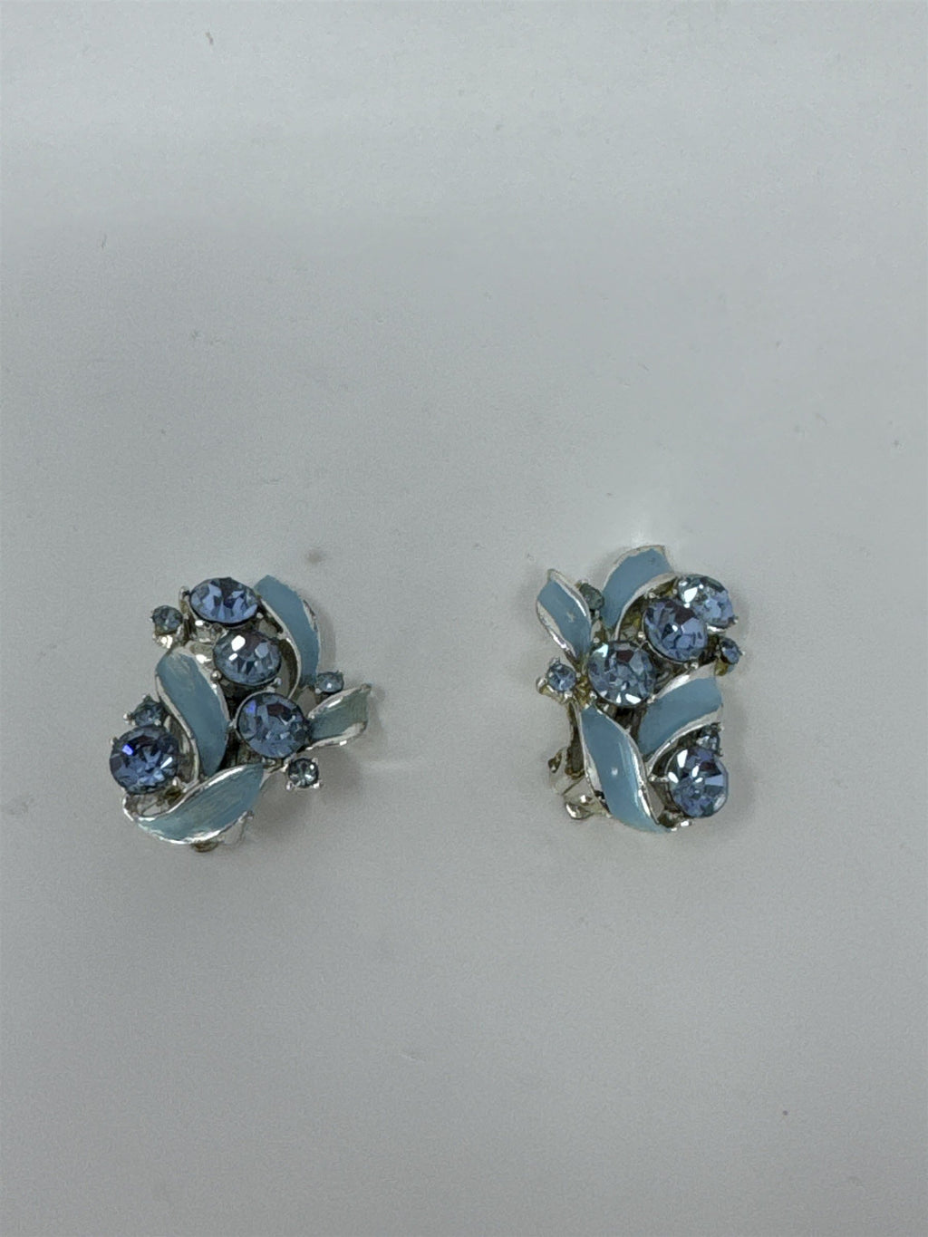 Vintage Blue Rhinestone Clip On Earrings Silver Tone Cluster Mid Century Retro