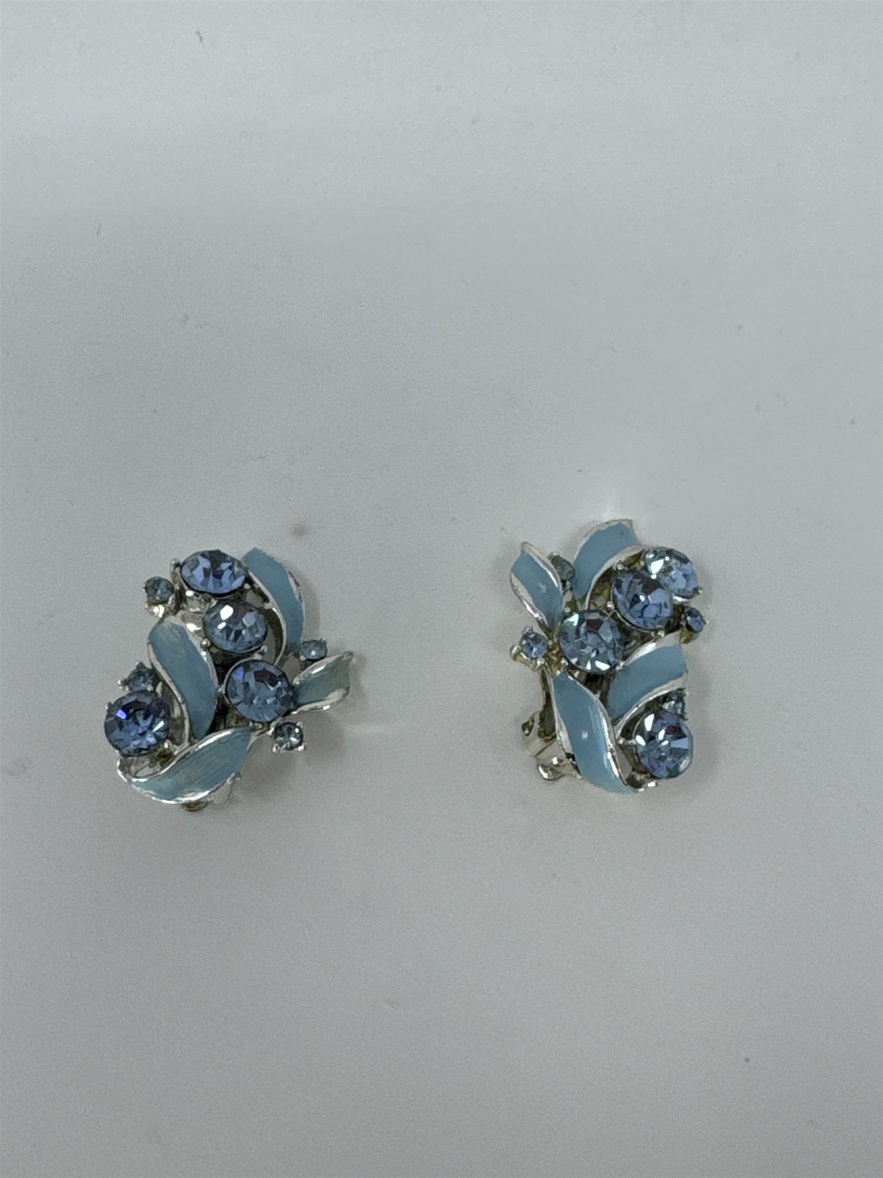 Vintage Blue Rhinestone Clip On Earrings Silver Tone Cluster Mid Century Retro