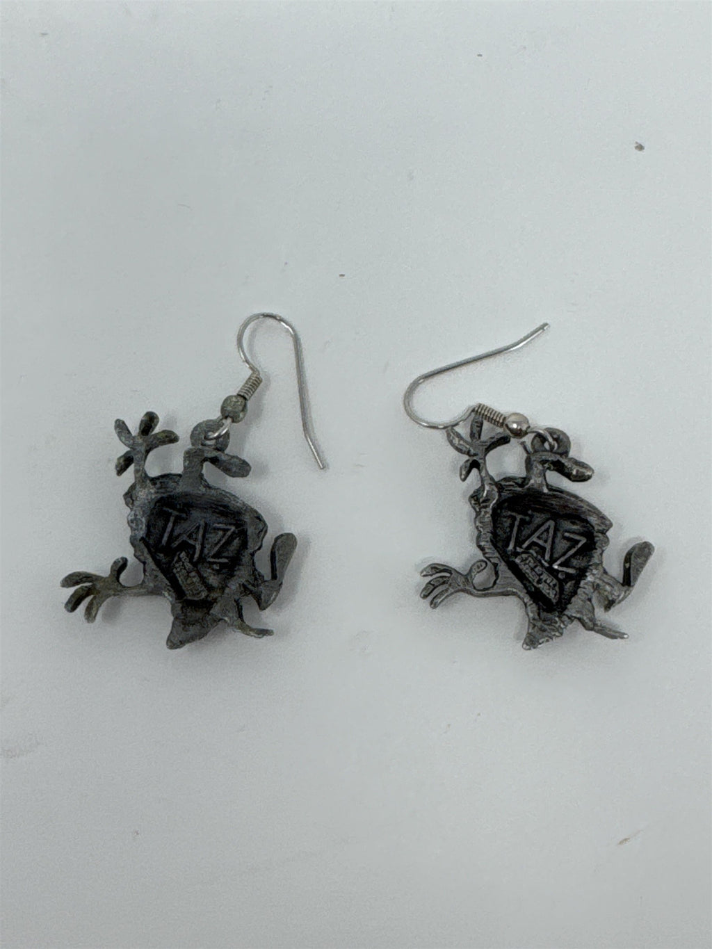 Vintage 1992 Looney Tunes Tazmanian Devil Earrings Taz WB Logo