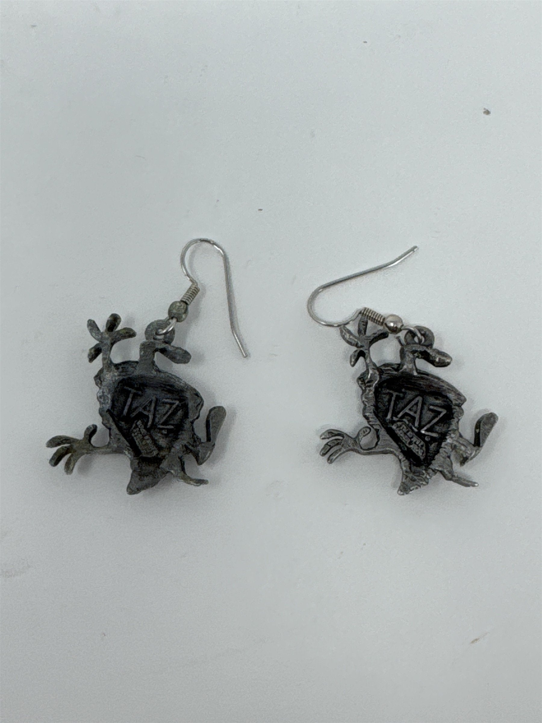Vintage 1992 Looney Tunes Tazmanian Devil Earrings Taz WB Logo