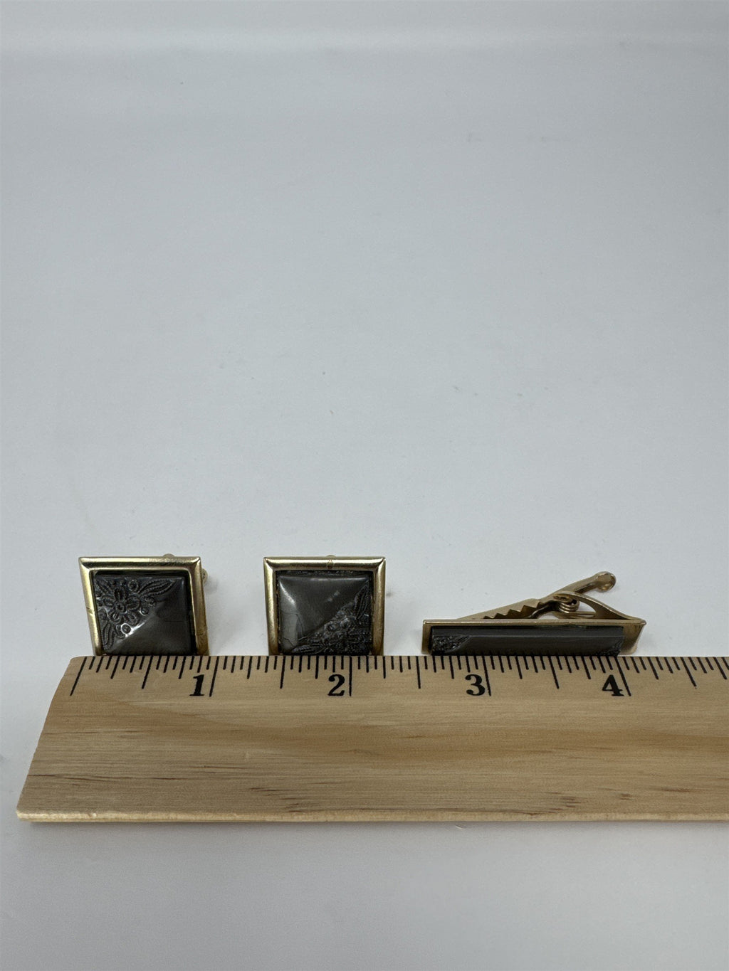 Vintage Mens Cufflinks Tie Bar Set Gold Tone Gray Etched Floral Mid Century VTG