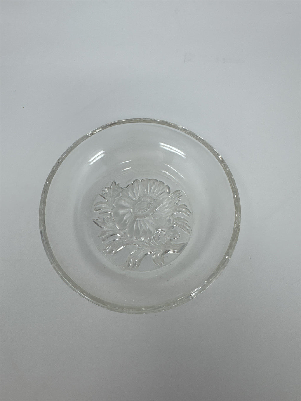 Vtg Clear Pressed Glass Berry Bowl Sunflower Floral Pattern Dessert Dish