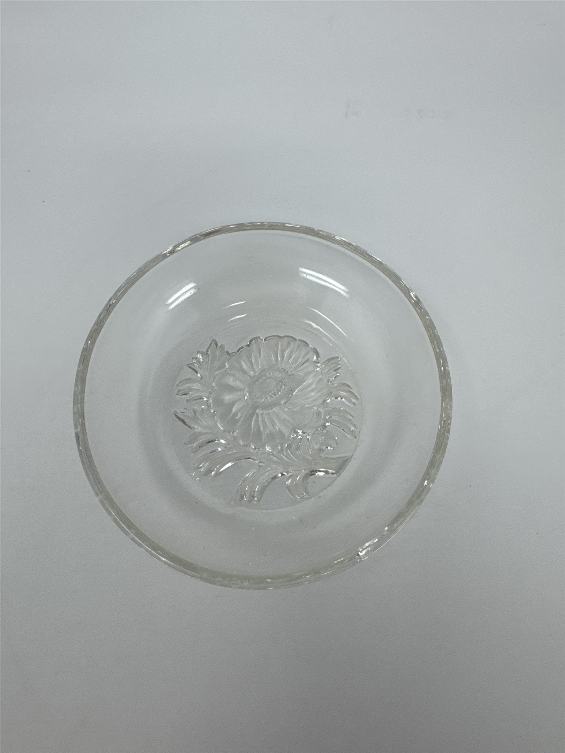 Vtg Clear Pressed Glass Berry Bowl Sunflower Floral Pattern Dessert Dish